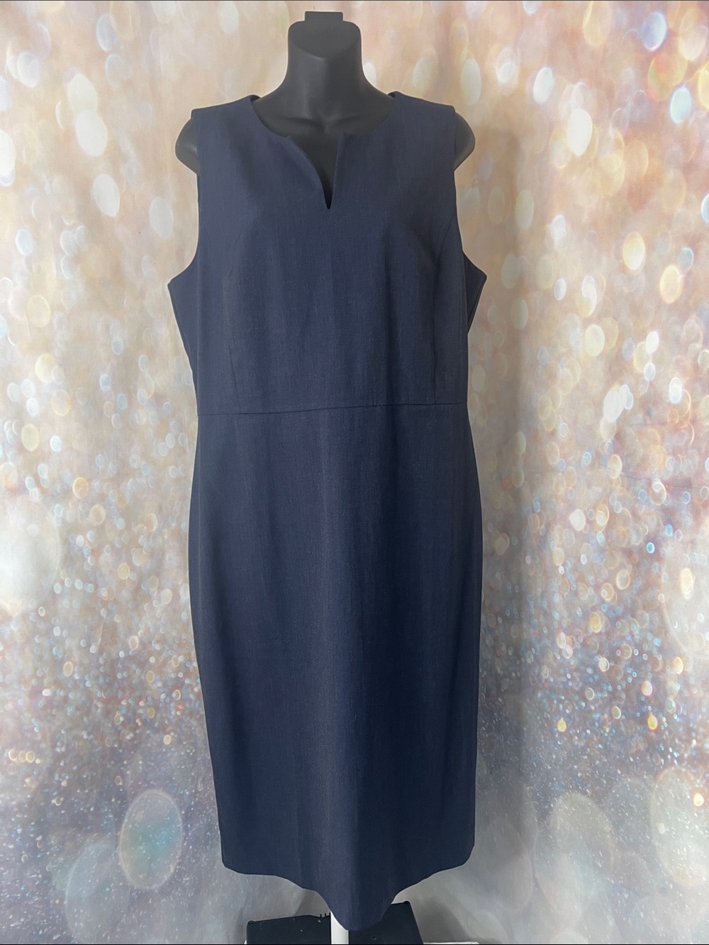 Anne Taylor Sleeveless Split-Neck Sheath Dress in Navy Blue Size 12